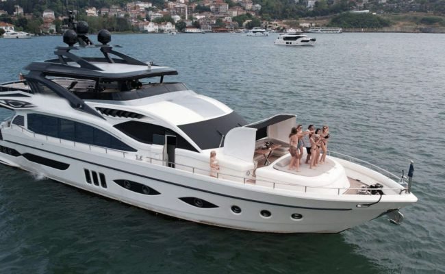 35-Meters-Ultraluxury-Yacht-2023-Model-60-PPL-Capacity-1-01